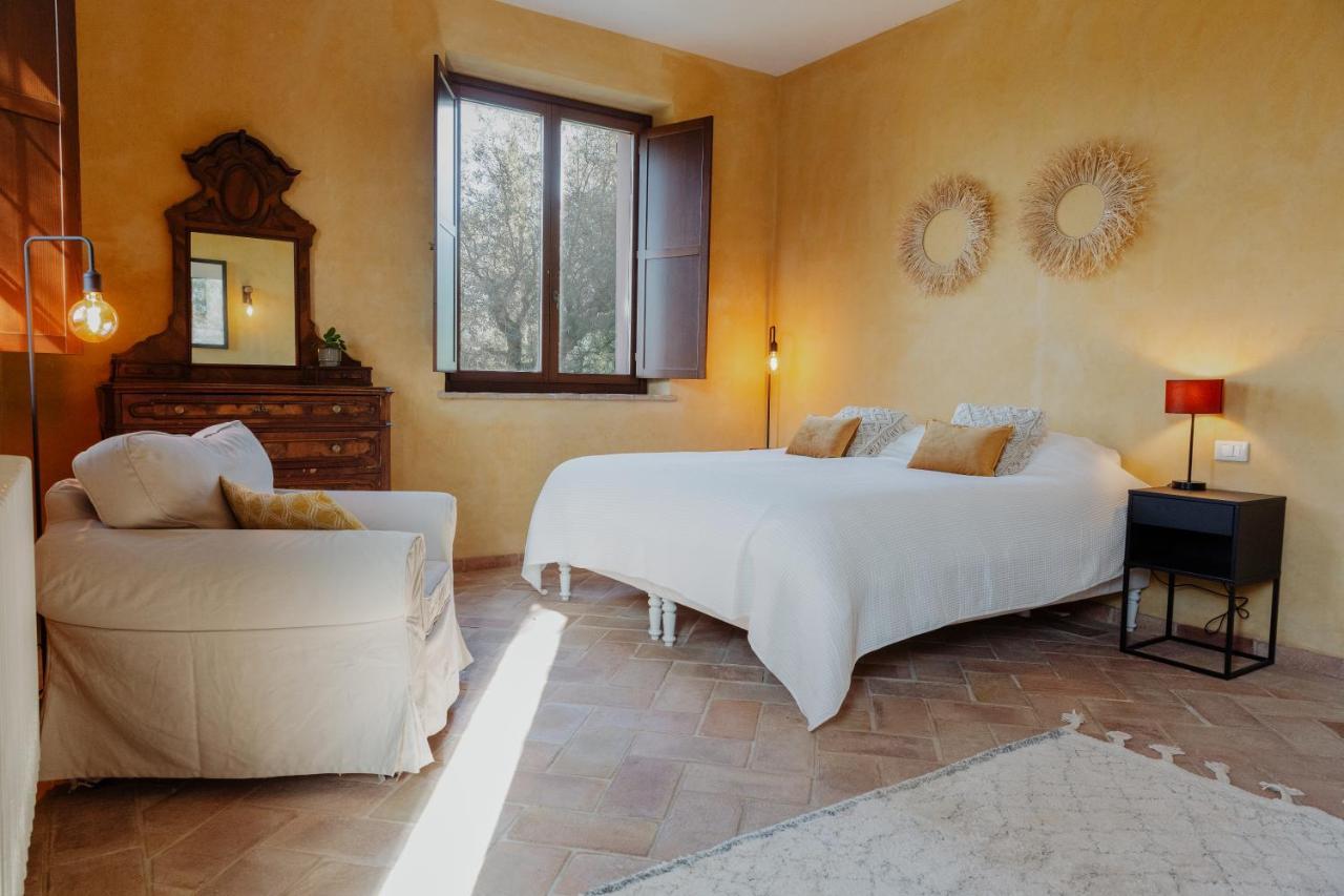 Agriturismo Qui Voglio Monte Roberto Ngoại thất bức ảnh