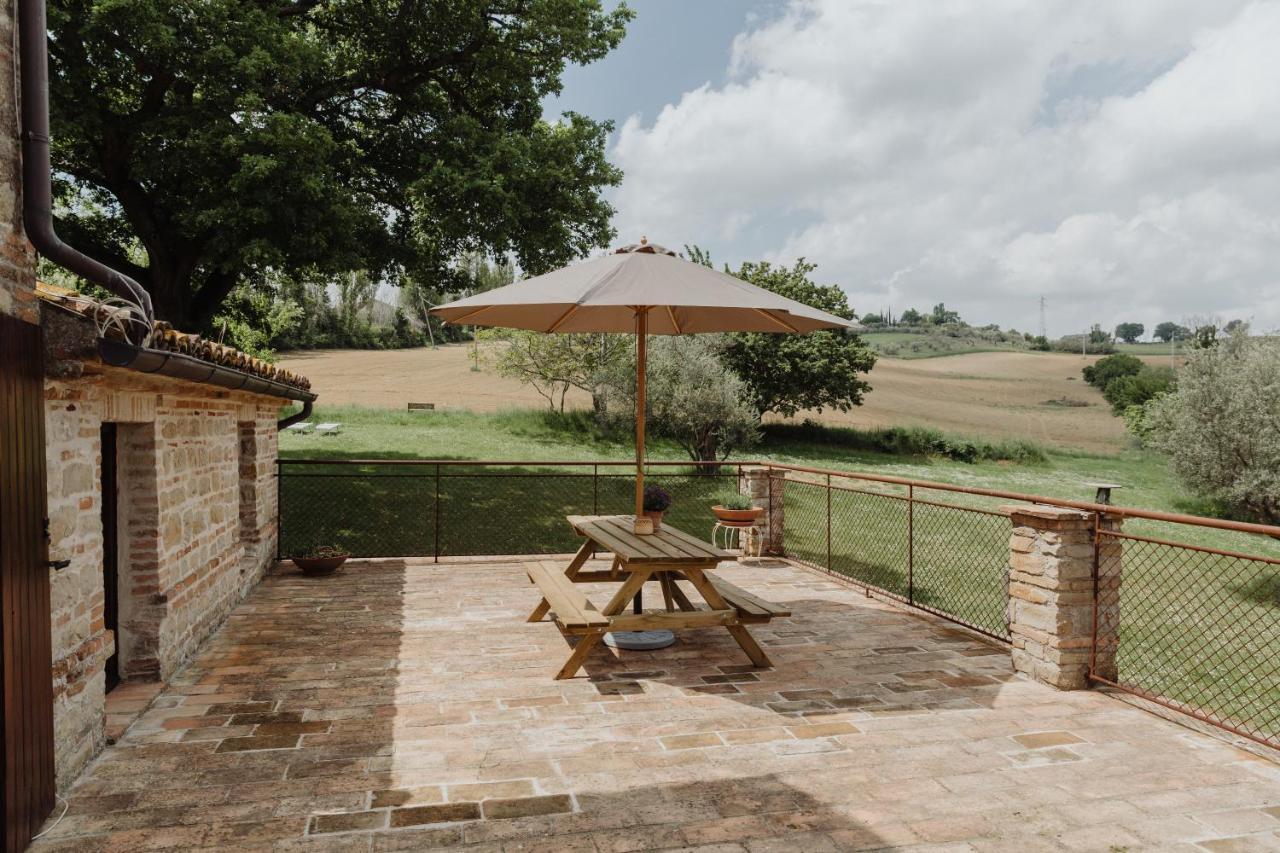 Agriturismo Qui Voglio Monte Roberto Ngoại thất bức ảnh