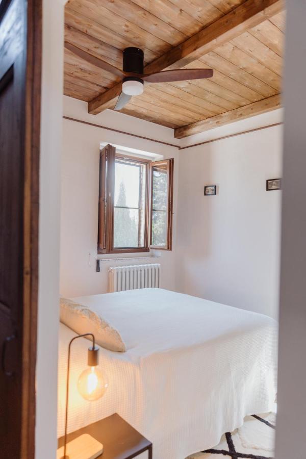 Agriturismo Qui Voglio Monte Roberto Ngoại thất bức ảnh