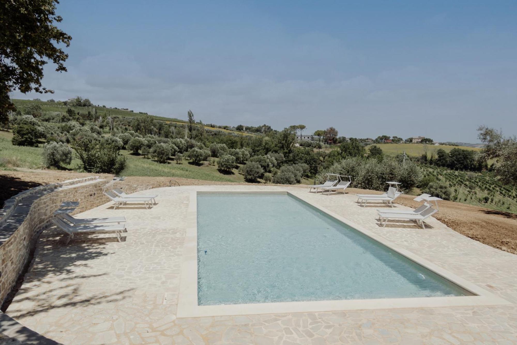 Agriturismo Qui Voglio Monte Roberto Ngoại thất bức ảnh